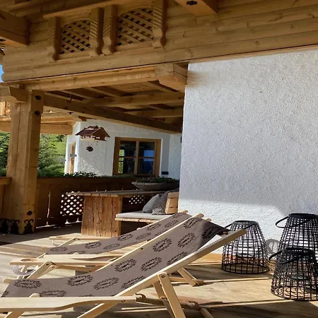 In Near Lift, Cleaning Included Chalet *